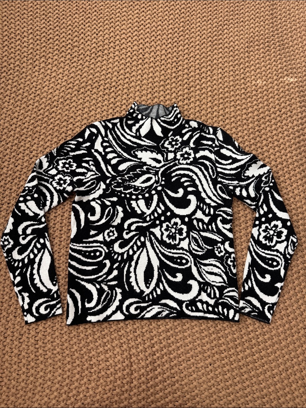 Industry Black White Paisley Abstract Mock Neck Long Sleeve Sweater Small S